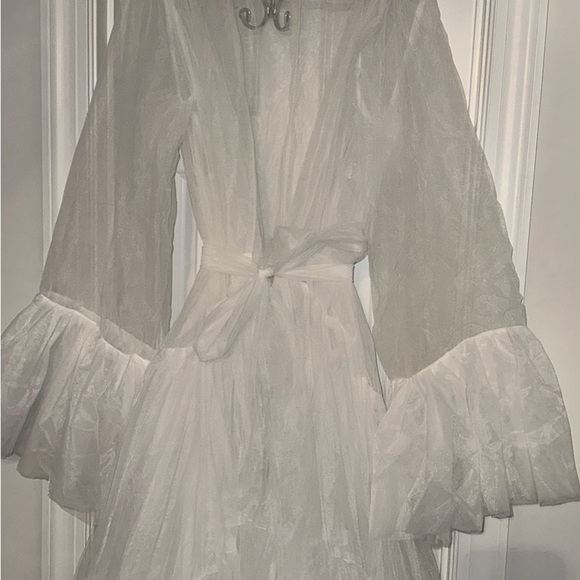 Custom Voir bridal robe - Picture 2 of 6